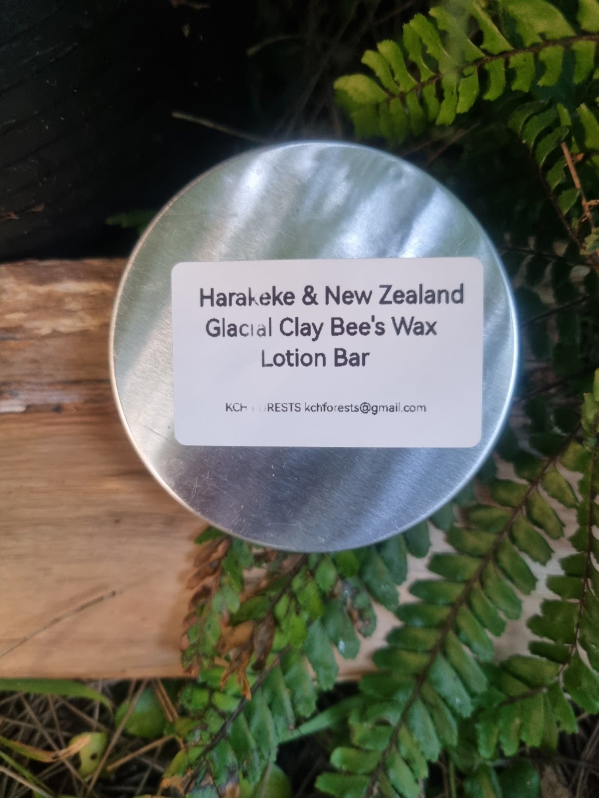 Harakeke and New Zealand Glacial Clay Bee's Wax Lotion Bar